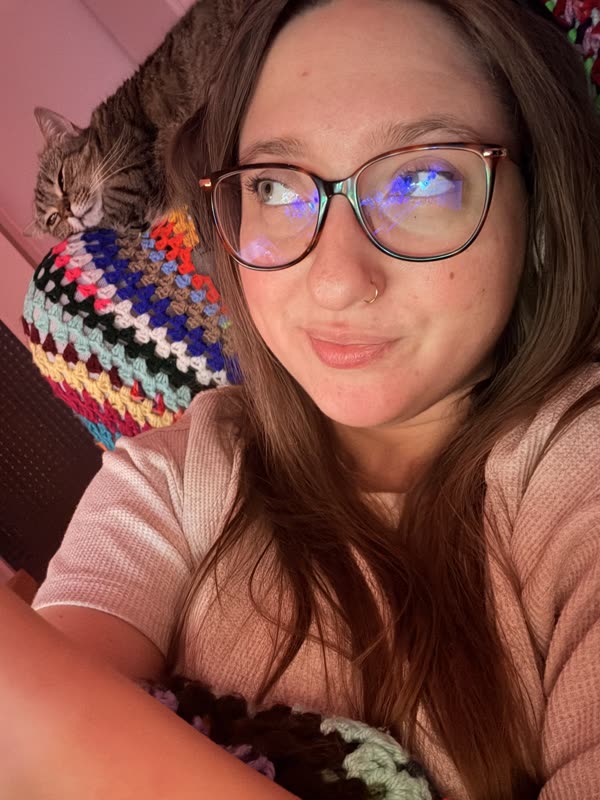 bealiie mit ihrer Katze